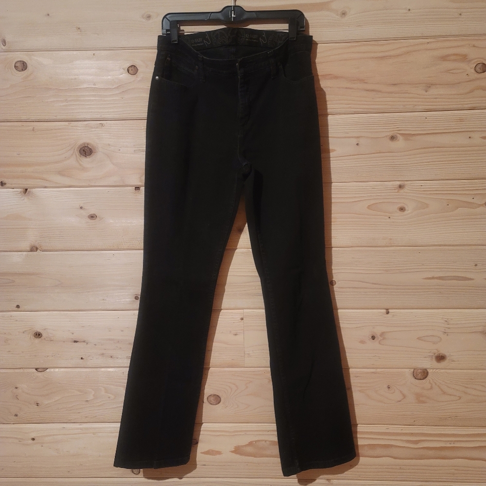 Wrangler Women's Straight Leg Jeans in Black